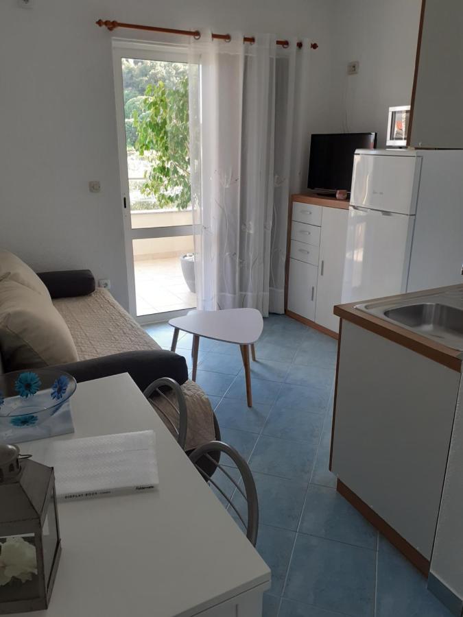 Apartments Lozina Drvenik  Extérieur photo