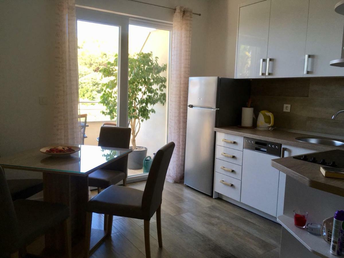 Apartments Lozina Drvenik  Extérieur photo